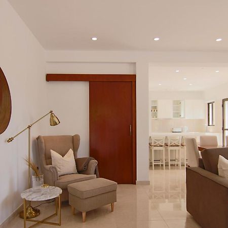 Phaedrus Living: City View Luxury Flat Androcleous Paphos 外观 照片